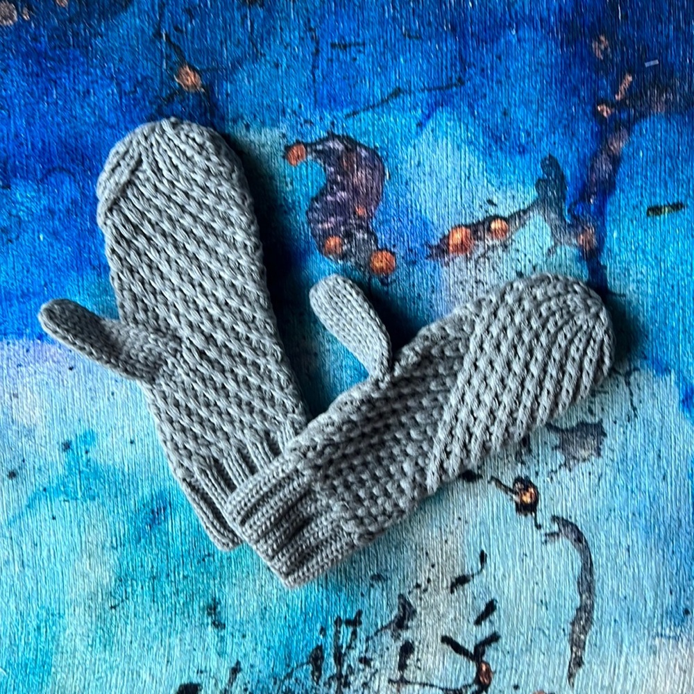 Liz Claiborne mittens